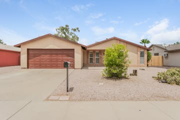 2100 N Comanche Dr Chandler, AZ 85224